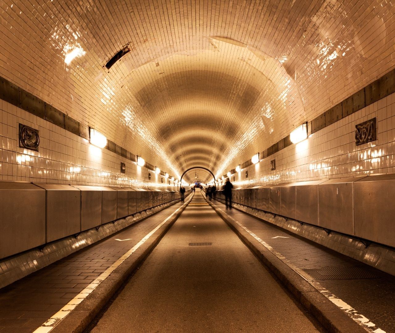 Alter Elbtunnel – Bild 1